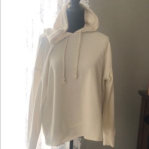 Bundle of 2 universal thred XL sweatshirts